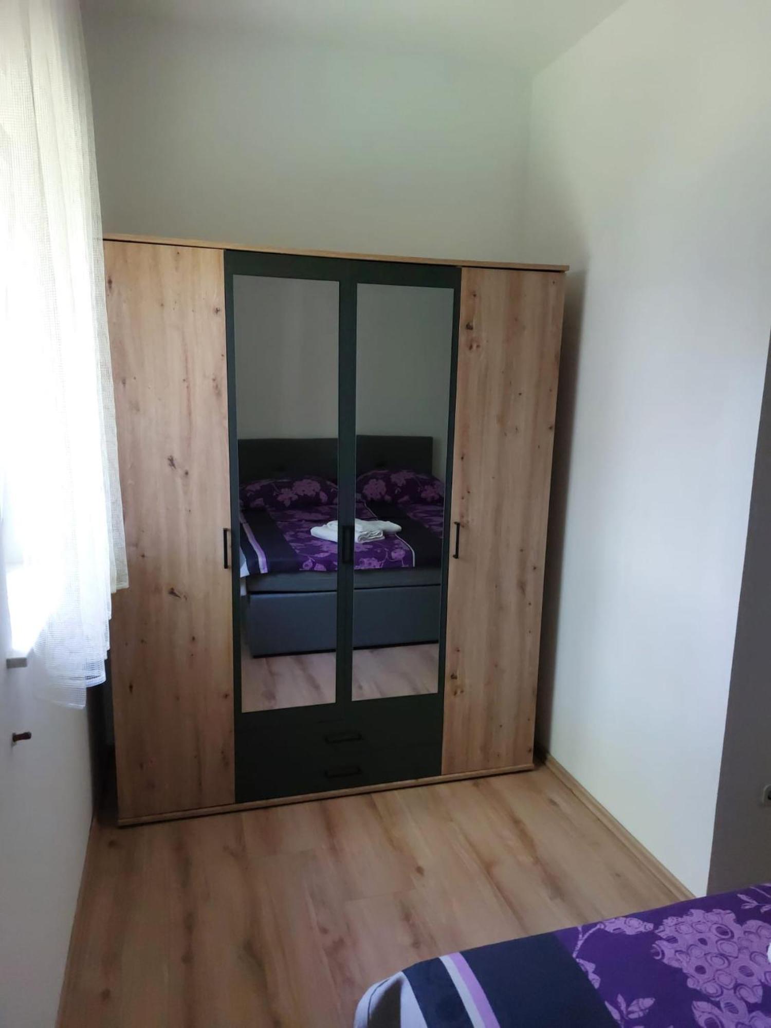 Apartmani Anita มาลินสกา ภายนอก รูปภาพ